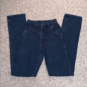 Vintage Rocky Mountain mom jeans. Size 26